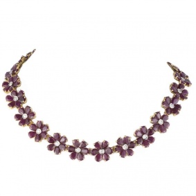 18k Yellow Gold Ruby & Diamond Flower Necklace & Earring Suite 133.00ct